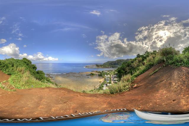 Blick auf den Hafen von Futuna. Der Hafen ist bei südlichen Winden gefährlich, weil sich dann hohe Wellen im Becken bilden.